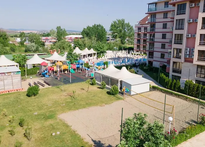 Tarsis Club & AquaparkAparthotel